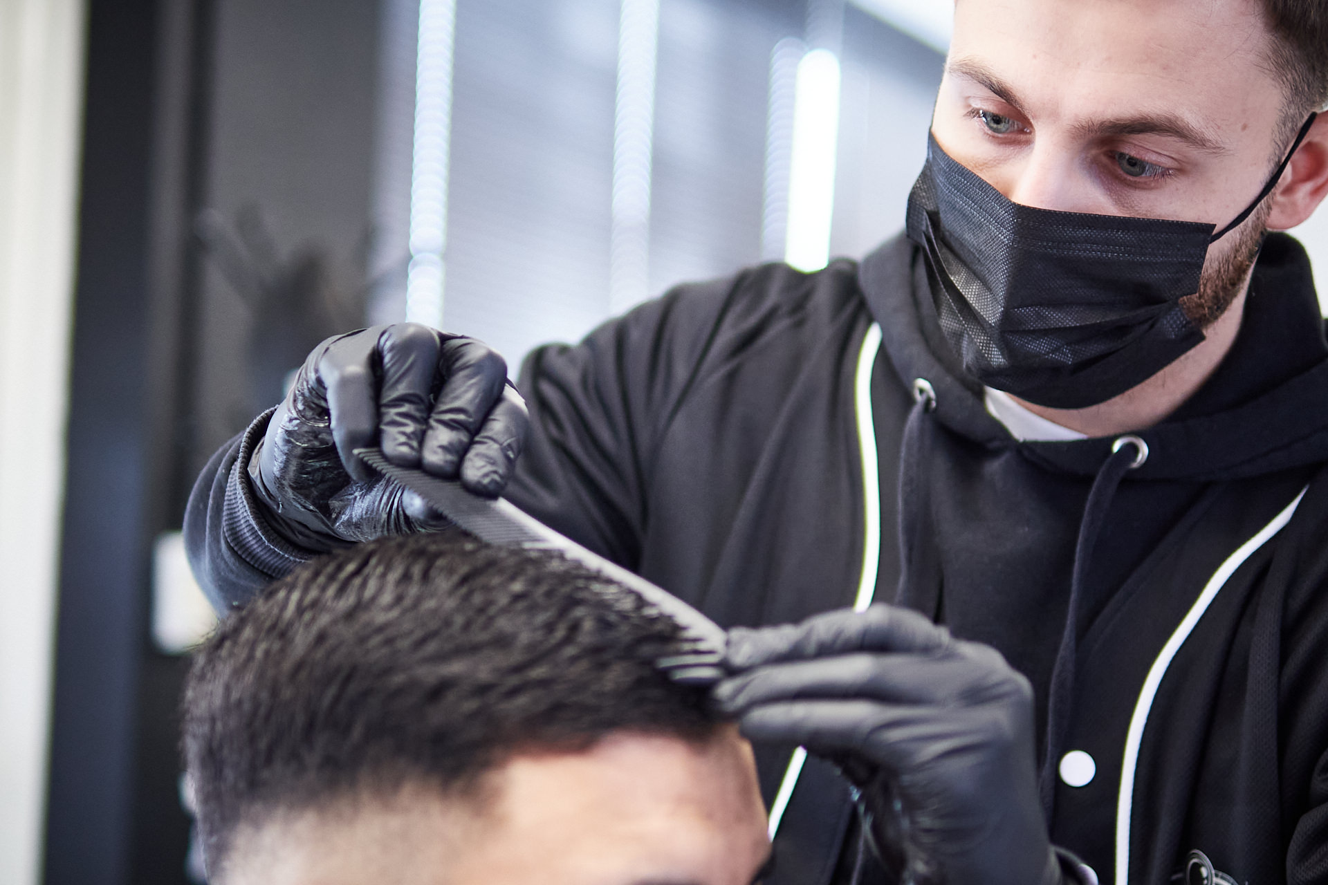 Barber shop à Voujeaucourt : barbier et coiffeur homme au service de la beauté masculine